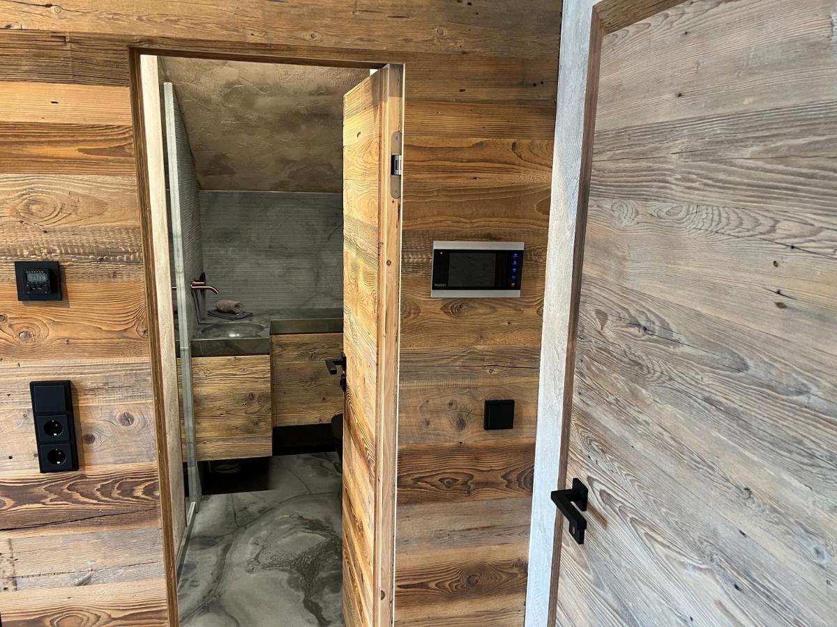 Appartement Der Extraklasse Mit Whirlpool Roding Kültér fotó