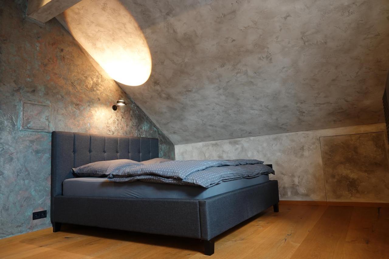 Appartement Der Extraklasse Mit Whirlpool Roding Kültér fotó