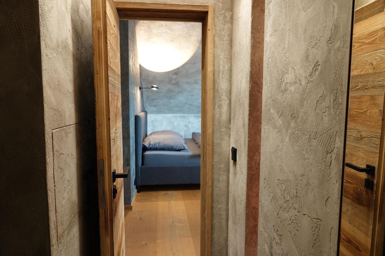 Appartement Der Extraklasse Mit Whirlpool Roding Kültér fotó