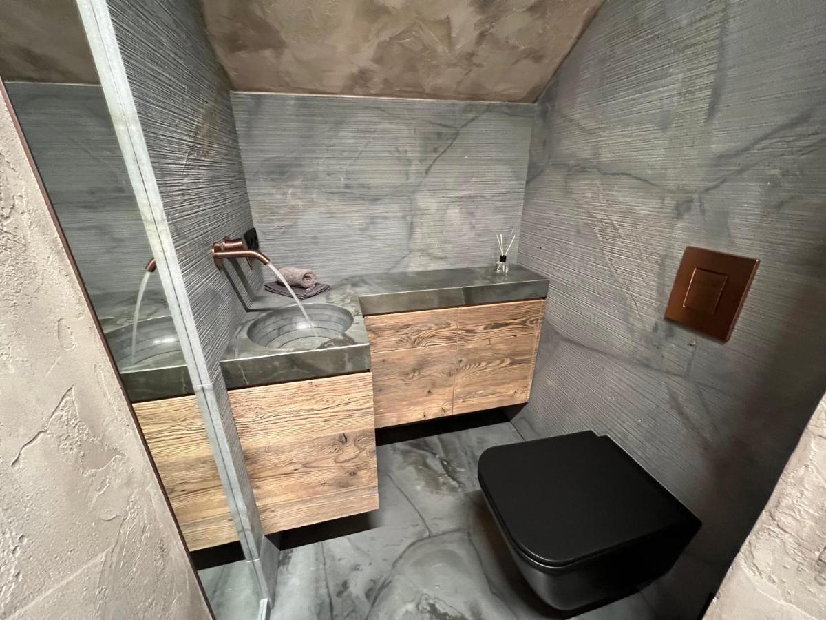 Appartement Der Extraklasse Mit Whirlpool Roding Kültér fotó